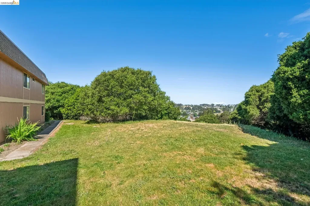 61 Parkview Terrace San Pablo CA 94806