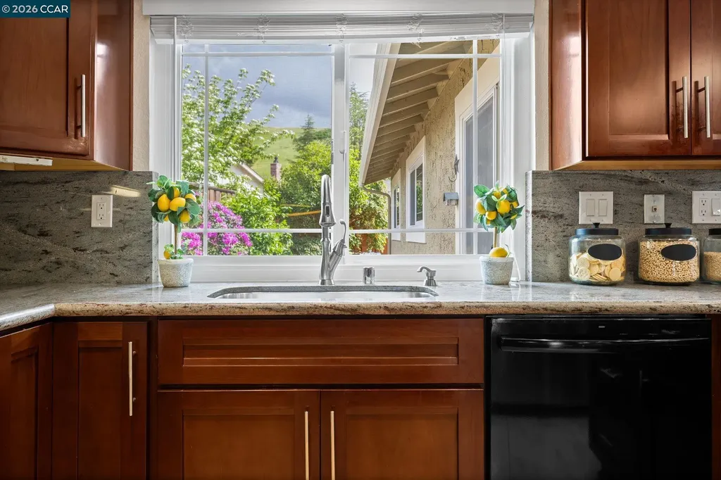 2095 Robb Road Walnut Creek CA 94596