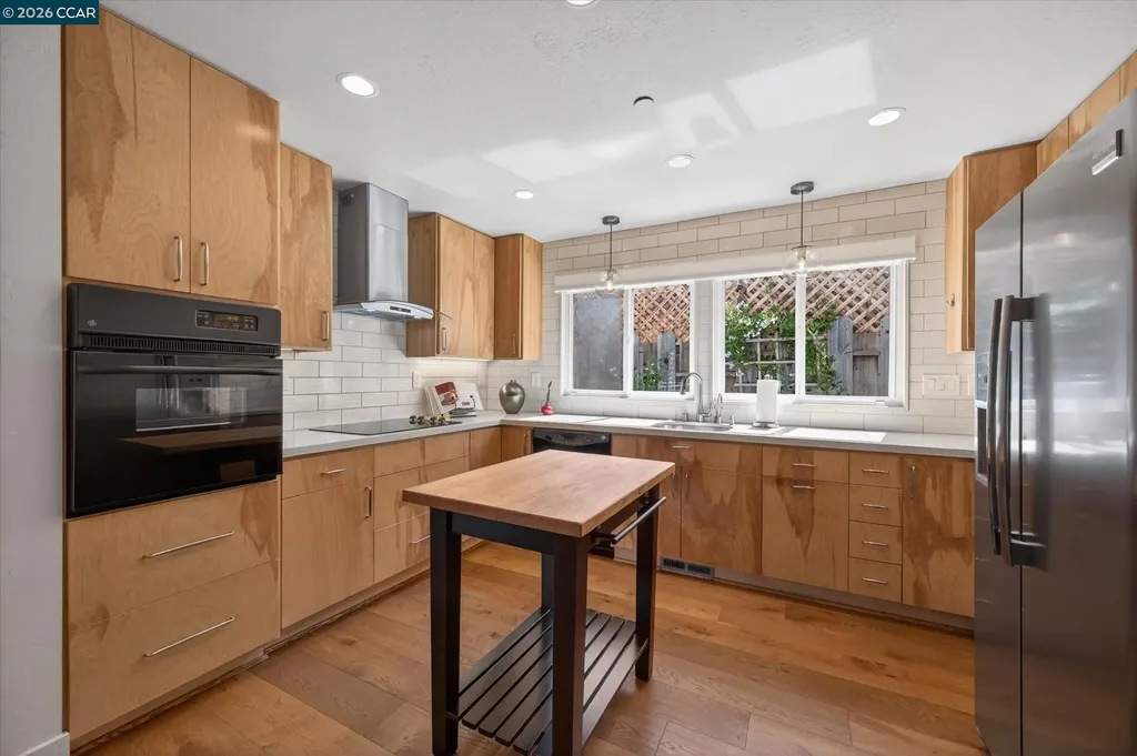 79 California Avenue Orinda CA 94563