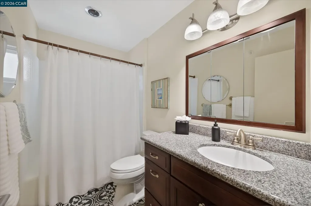 79 California Avenue Orinda CA 94563