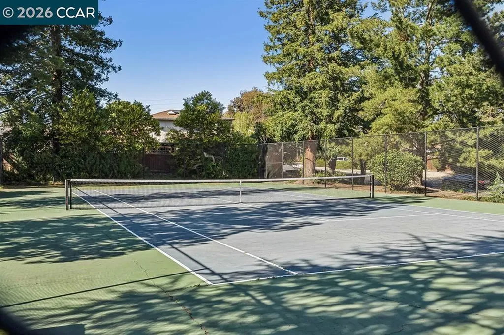 438 Ridgeview Drive Pleasant Hill CA 94523