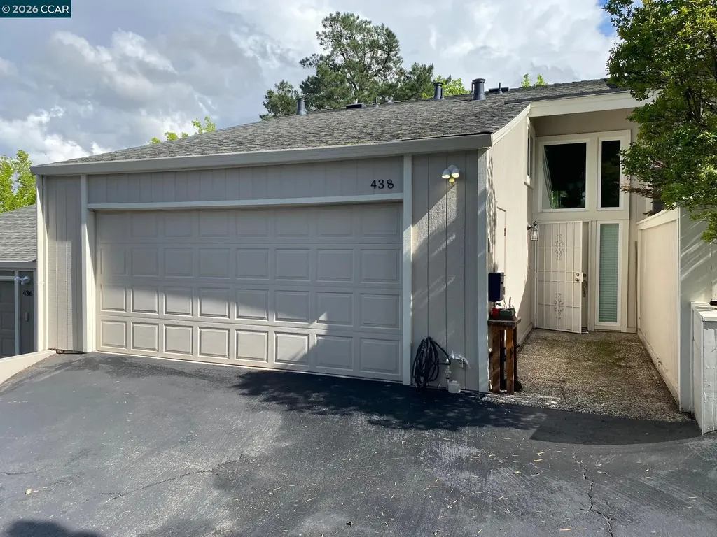 438 Ridgeview Drive Pleasant Hill CA 94523