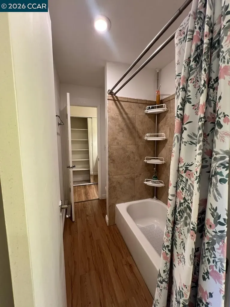 438 Ridgeview Drive Pleasant Hill CA 94523