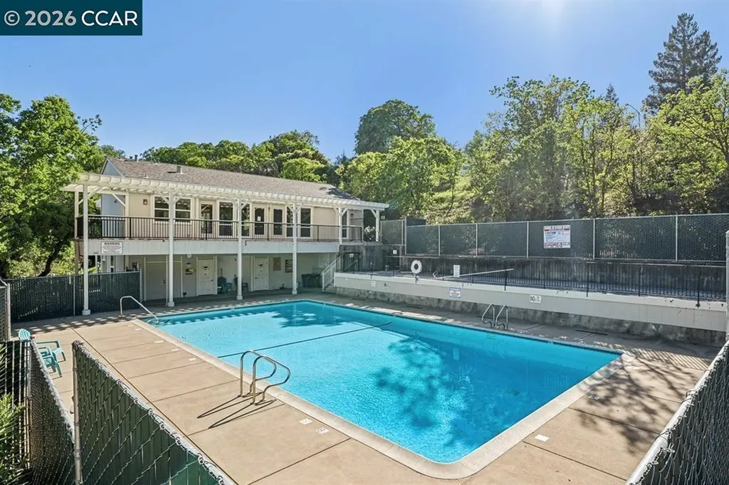 438 Ridgeview Drive Pleasant Hill CA 94523
