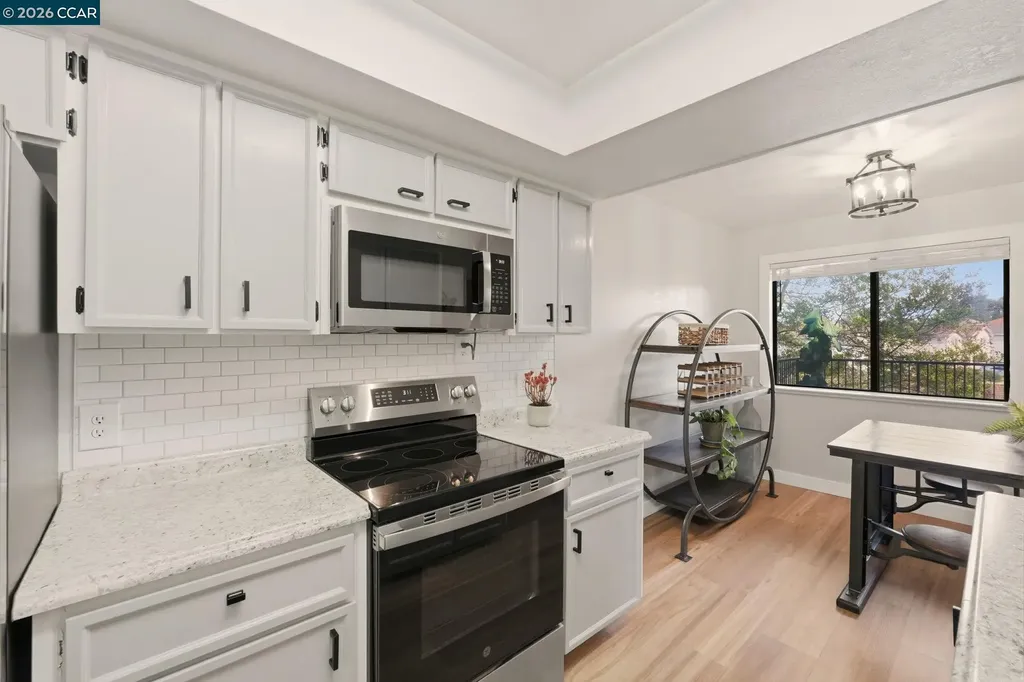 1359 Hull Lane Martinez CA 94553