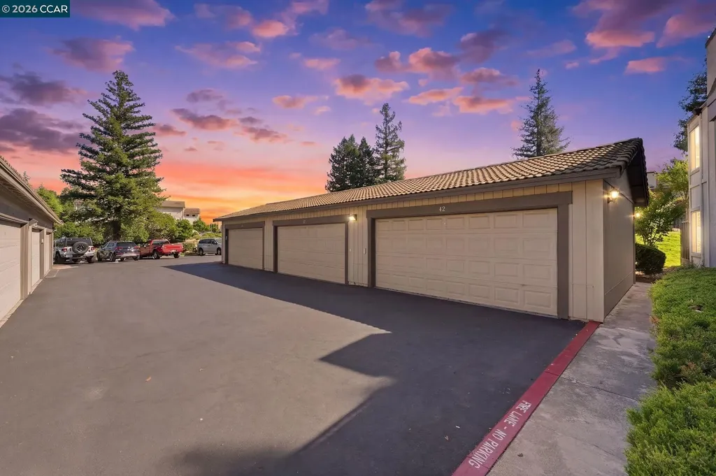 1359 Hull Lane Martinez CA 94553