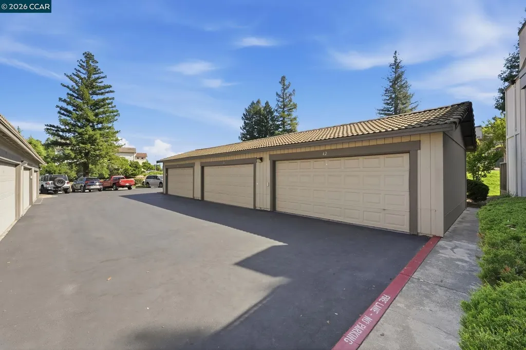 1359 Hull Lane Martinez CA 94553