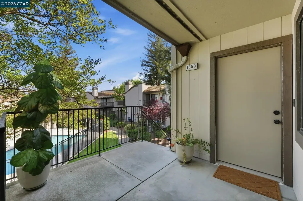 1359 Hull Lane Martinez CA 94553