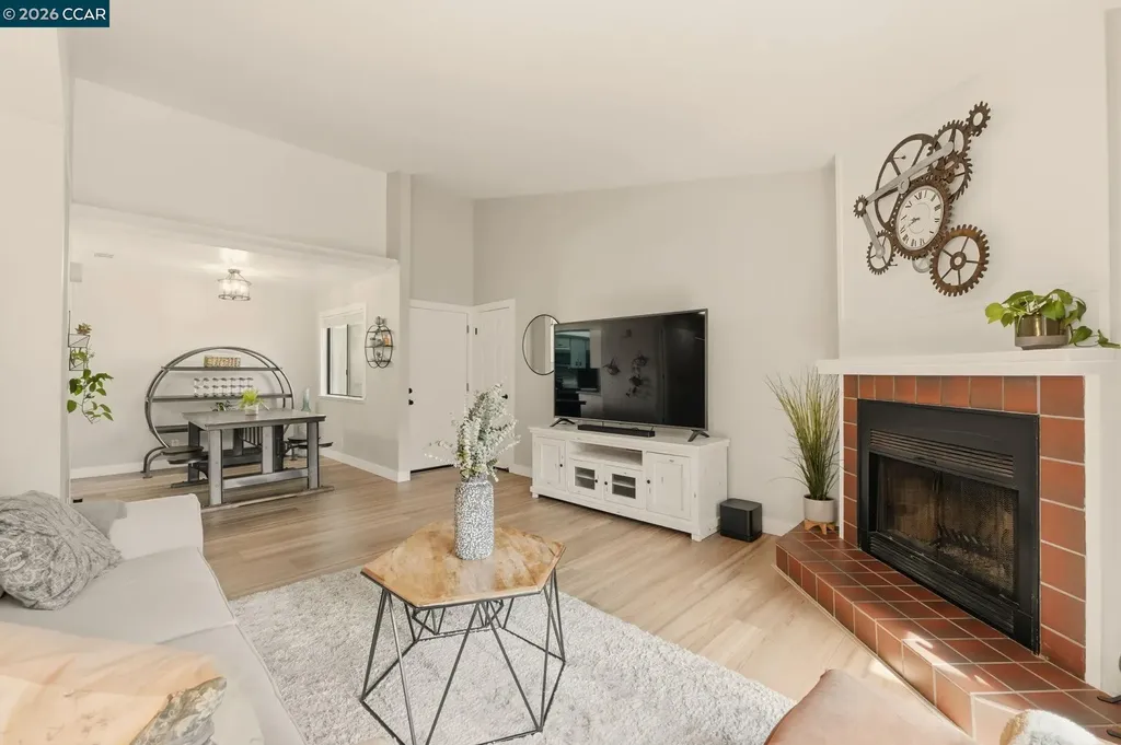 1359 Hull Lane Martinez CA 94553