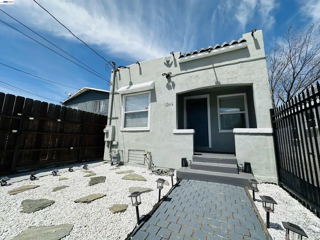 1249 88th Avenue Oakland CA 94621