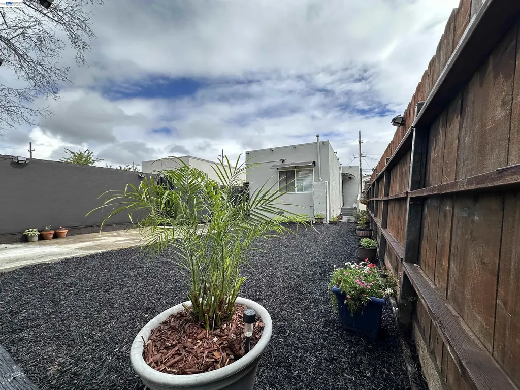1249 88th Avenue Oakland CA 94621