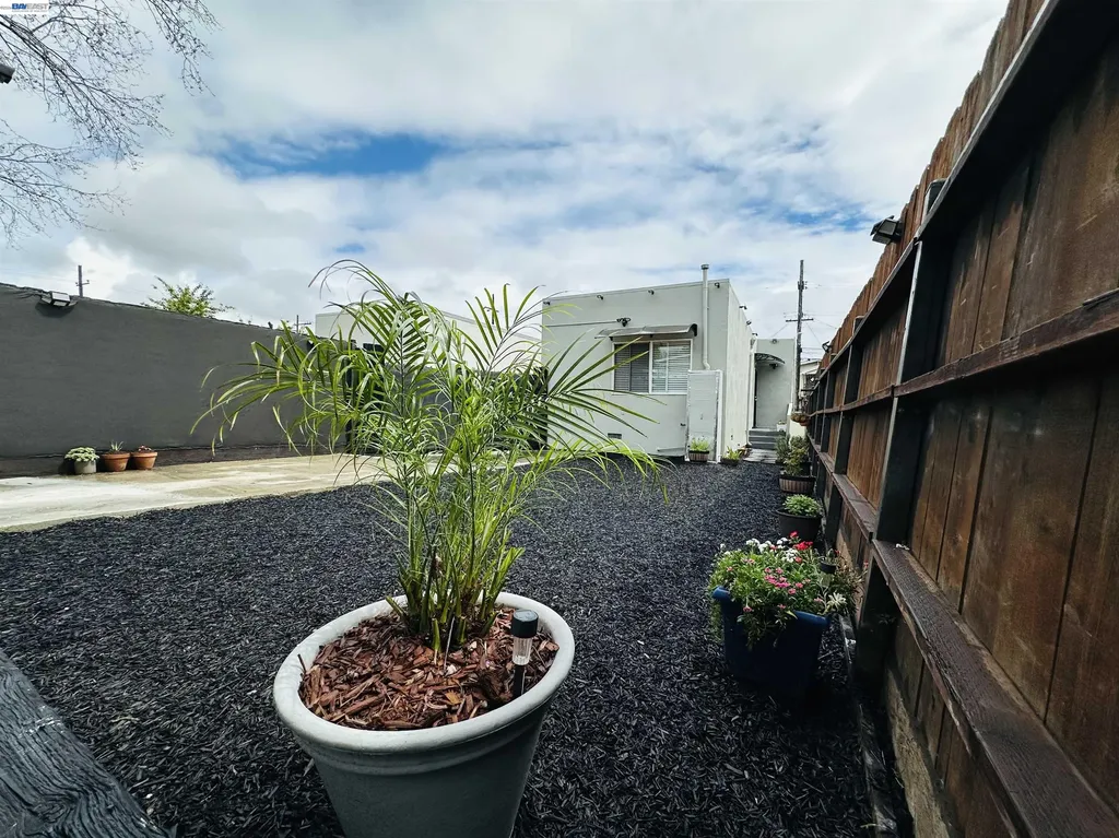 1249 88th Avenue Oakland CA 94621