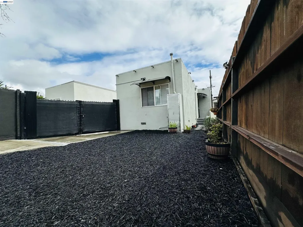 1249 88th Avenue Oakland CA 94621