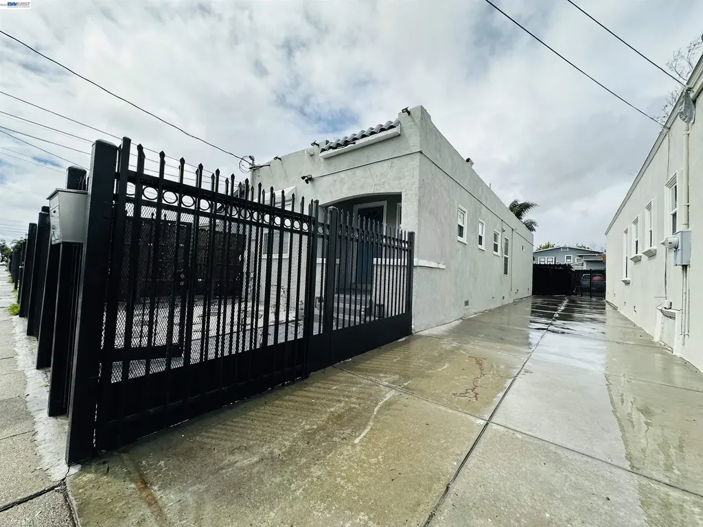 1249 88th Avenue Oakland CA 94621