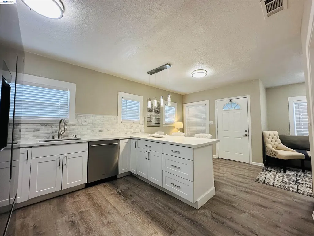 1249 88th Avenue Oakland CA 94621