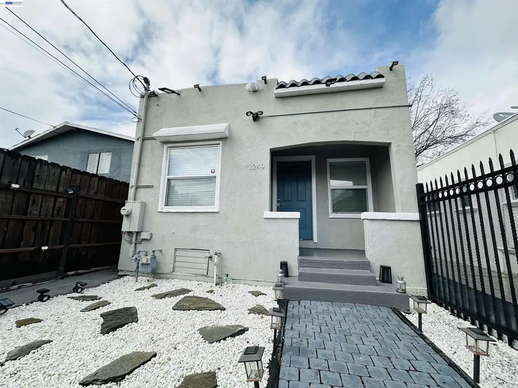 1249 88th Avenue Oakland CA 94621
