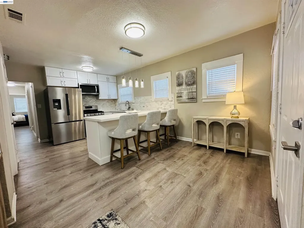 1249 88th Avenue Oakland CA 94621