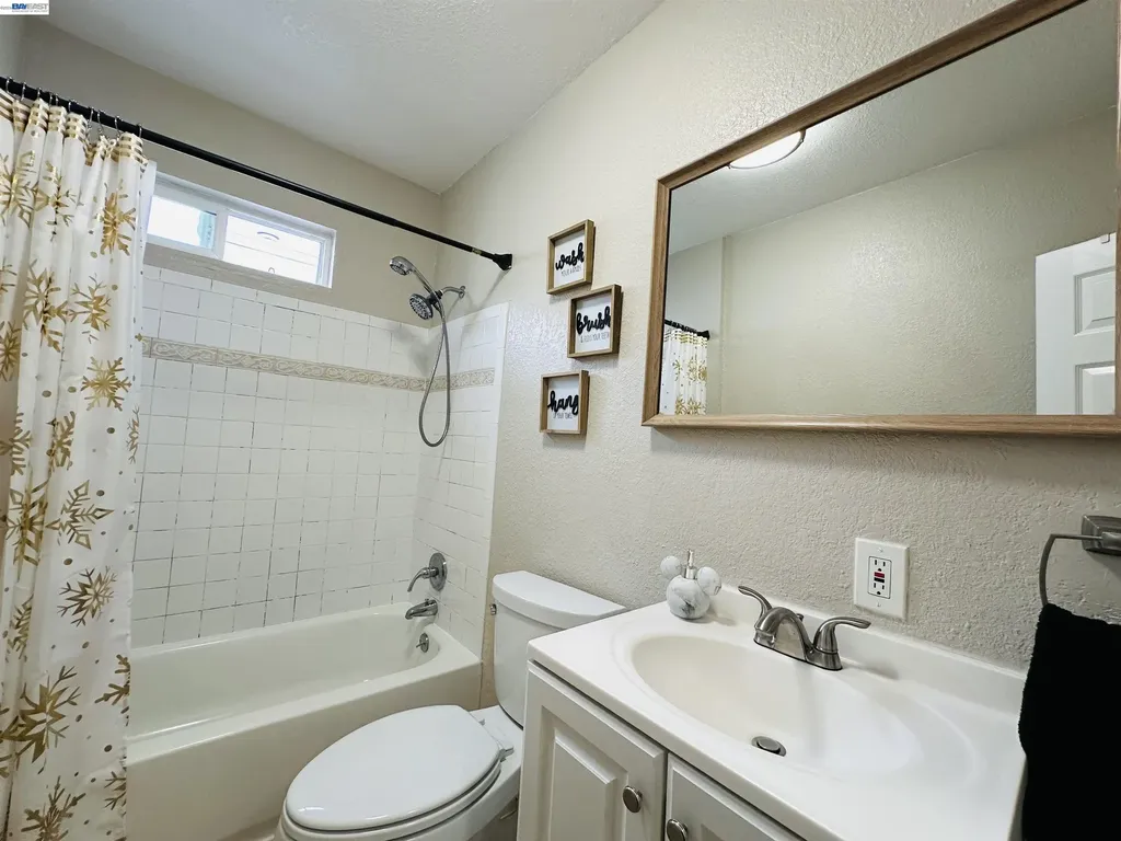 1249 88th Avenue Oakland CA 94621
