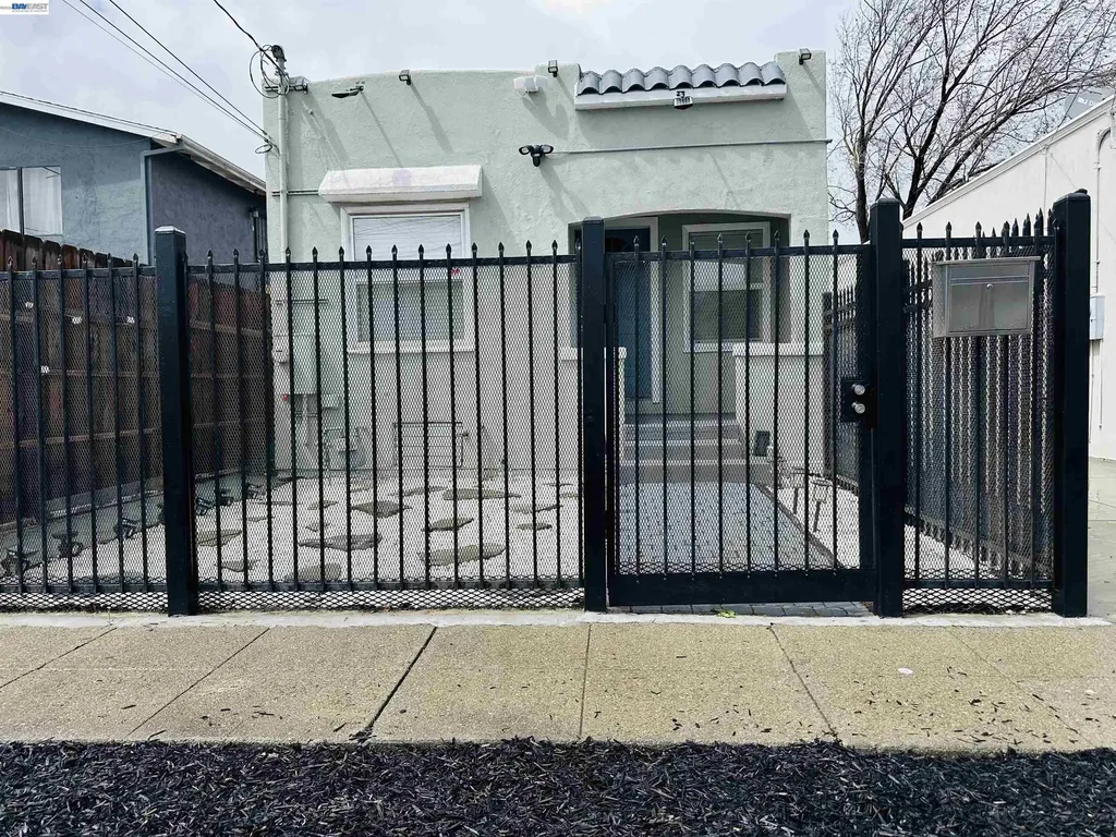 1249 88th Avenue Oakland CA 94621