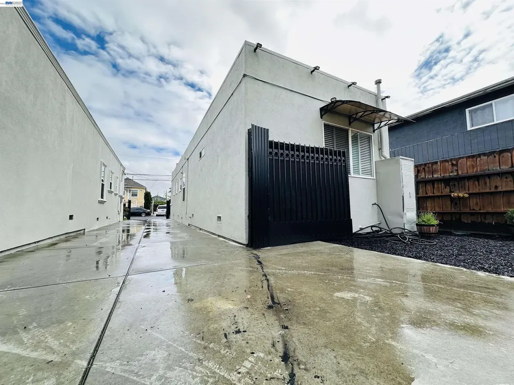 1249 88th Avenue Oakland CA 94621