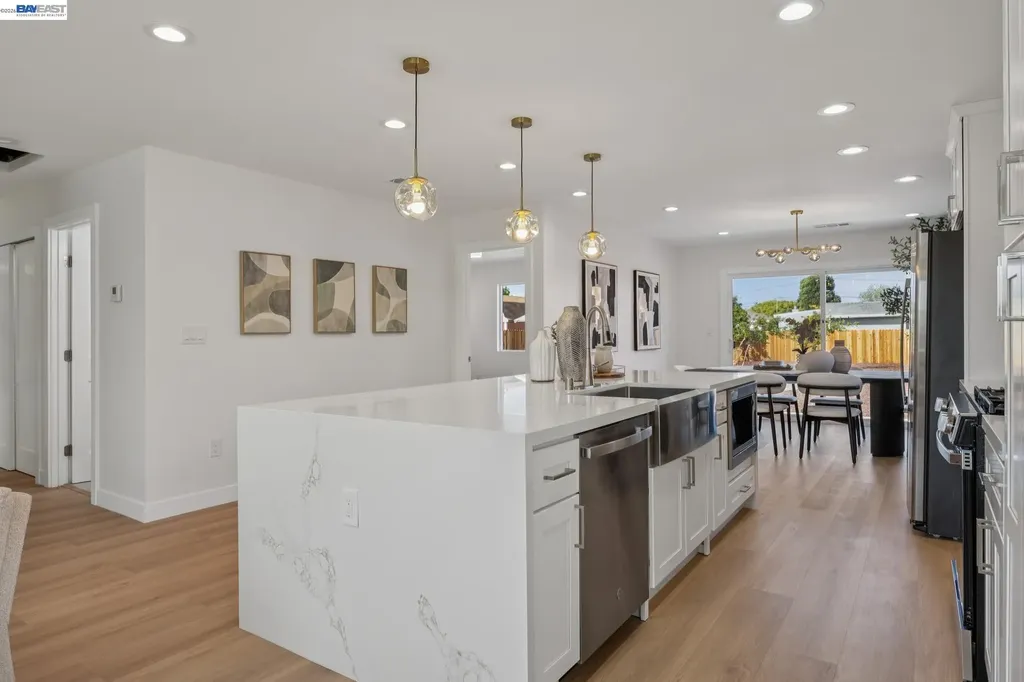 36632 Magnolia Street Newark CA 94560