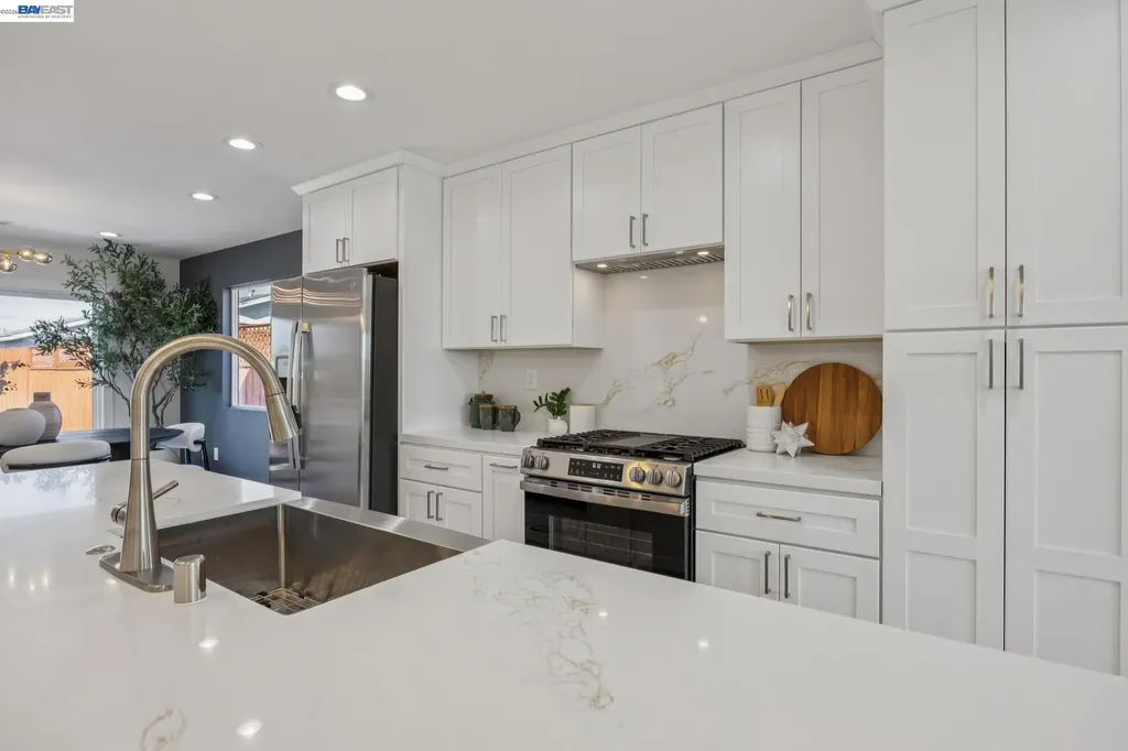 36632 Magnolia Street Newark CA 94560