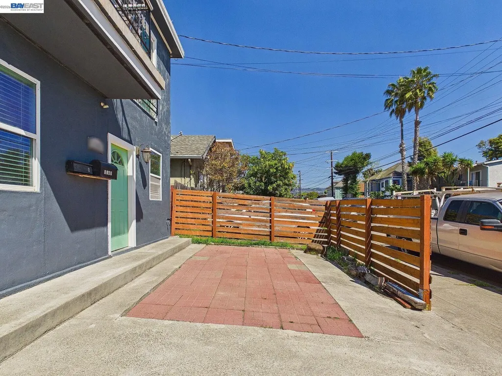 1241-1241B Ashby Avenue Berkeley CA 94702