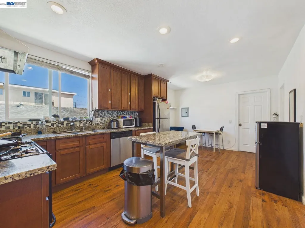 1241-1241B Ashby Avenue Berkeley CA 94702