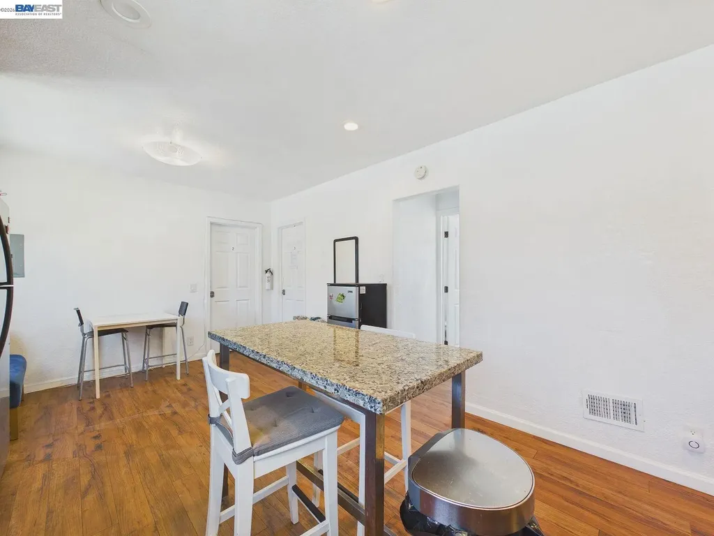 1241-1241B Ashby Avenue Berkeley CA 94702