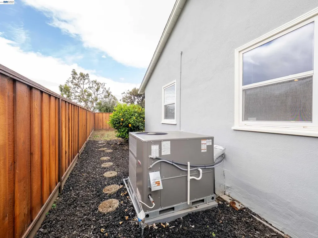 26447 Mocine Avenue Hayward CA 94544