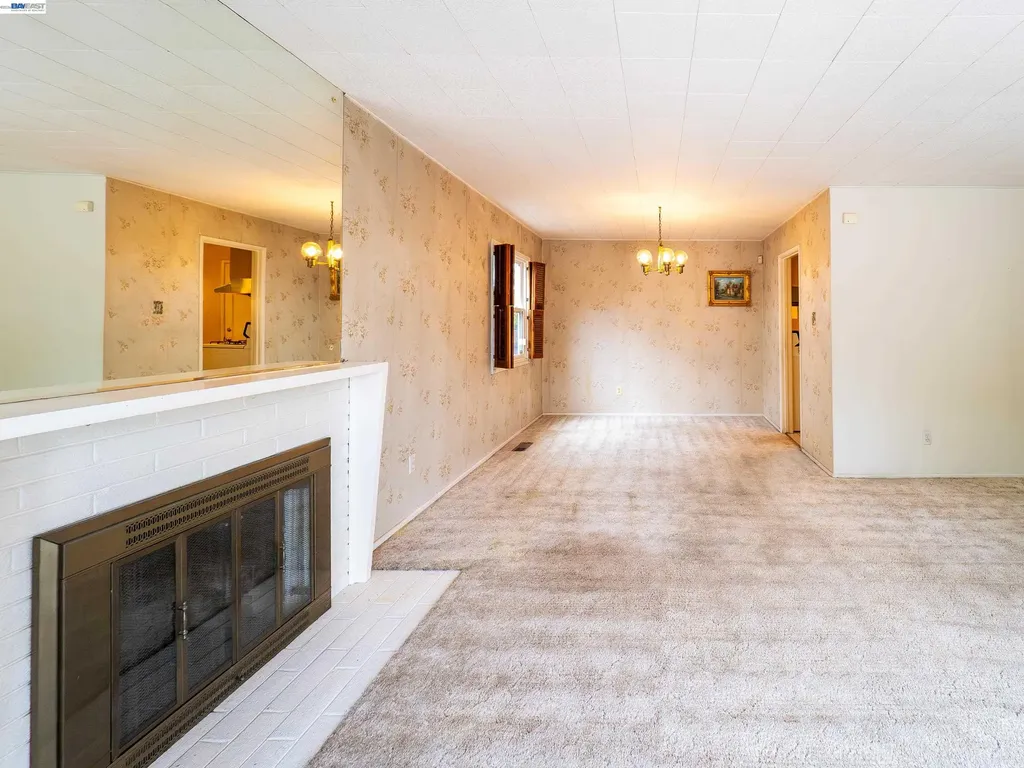 26447 Mocine Avenue Hayward CA 94544