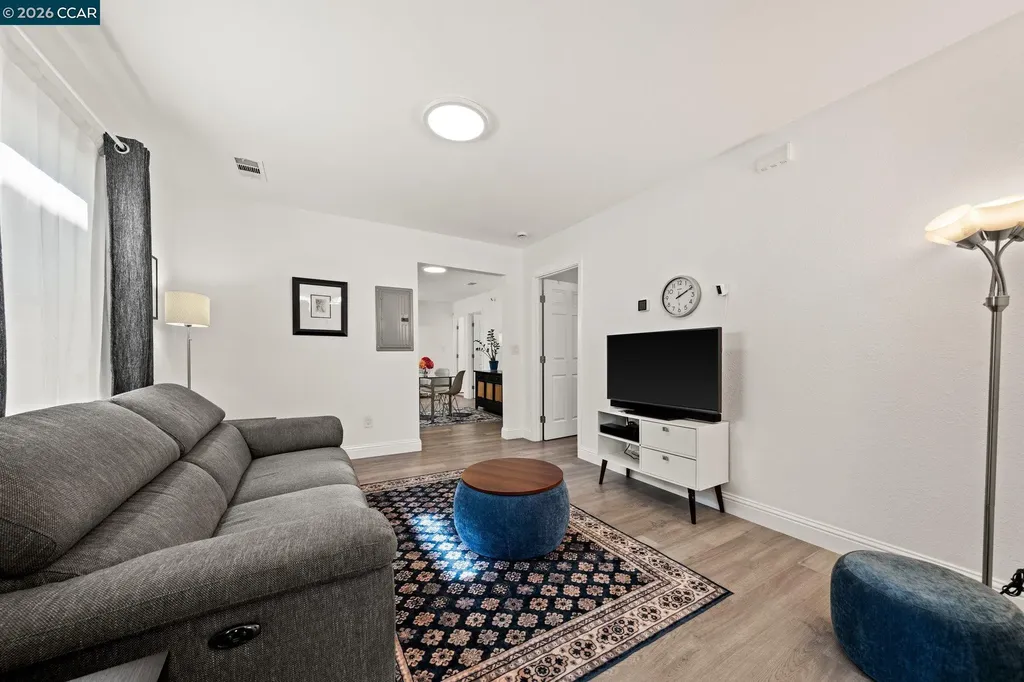 2517 Filbert Street Oakland CA 94607