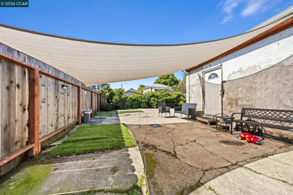 2517 Filbert Street Oakland CA 94607