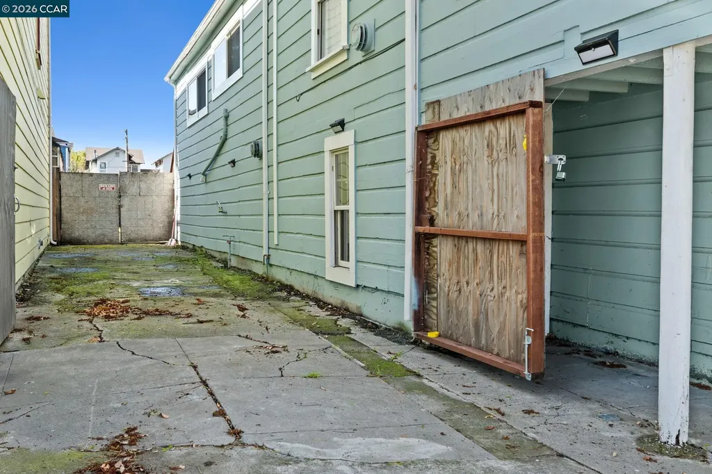 2517 Filbert Street Oakland CA 94607