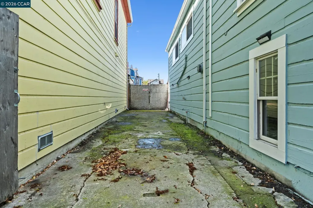 2517 Filbert Street Oakland CA 94607