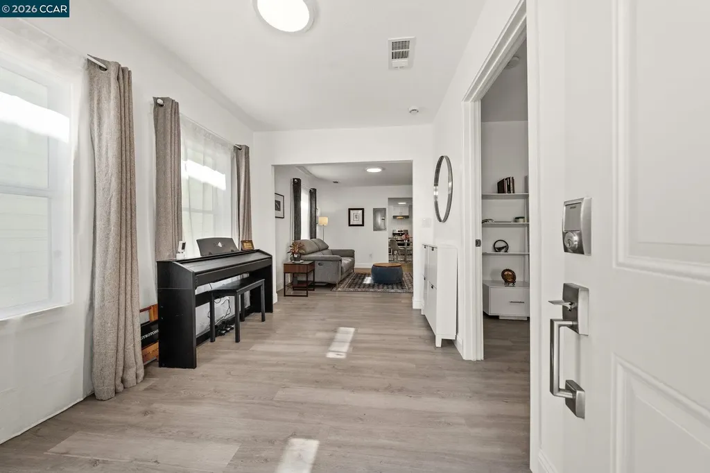 2517 Filbert Street Oakland CA 94607