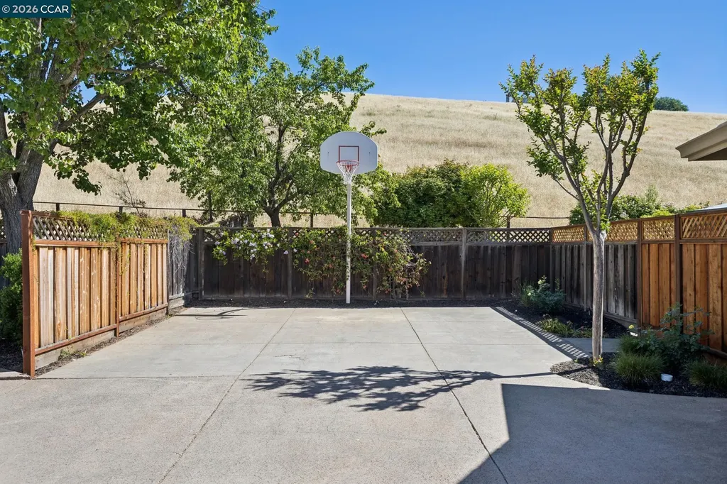 680 Quail Crest Drive Walnut Creek CA 94598