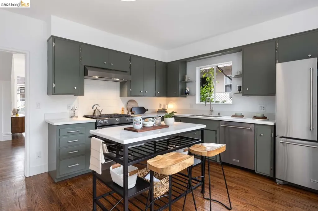 1937 Haste Street Berkeley CA 94704