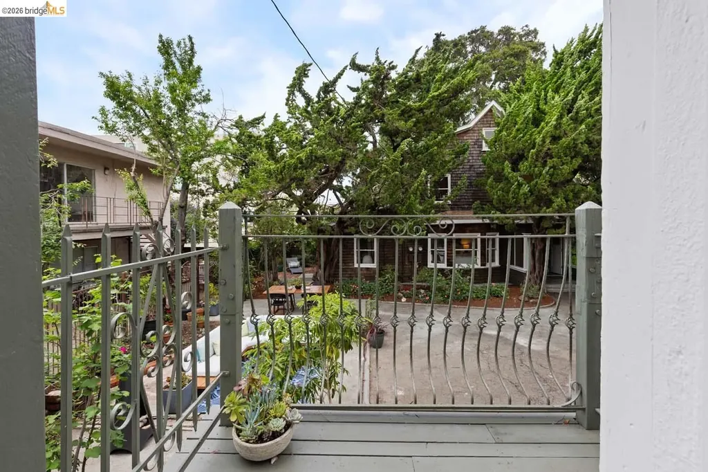 1937 Haste Street Berkeley CA 94704