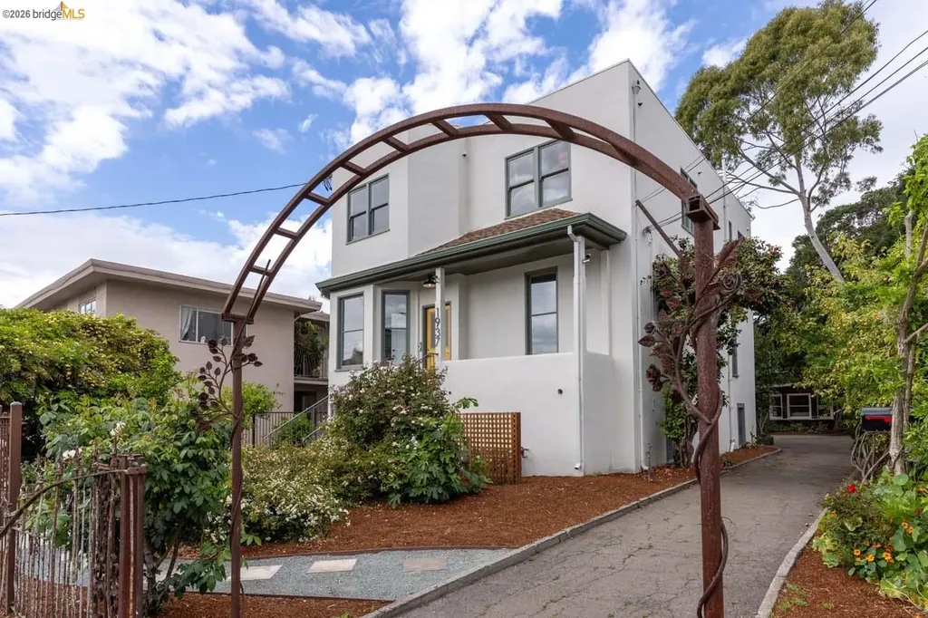 1937 Haste Street Berkeley CA 94704