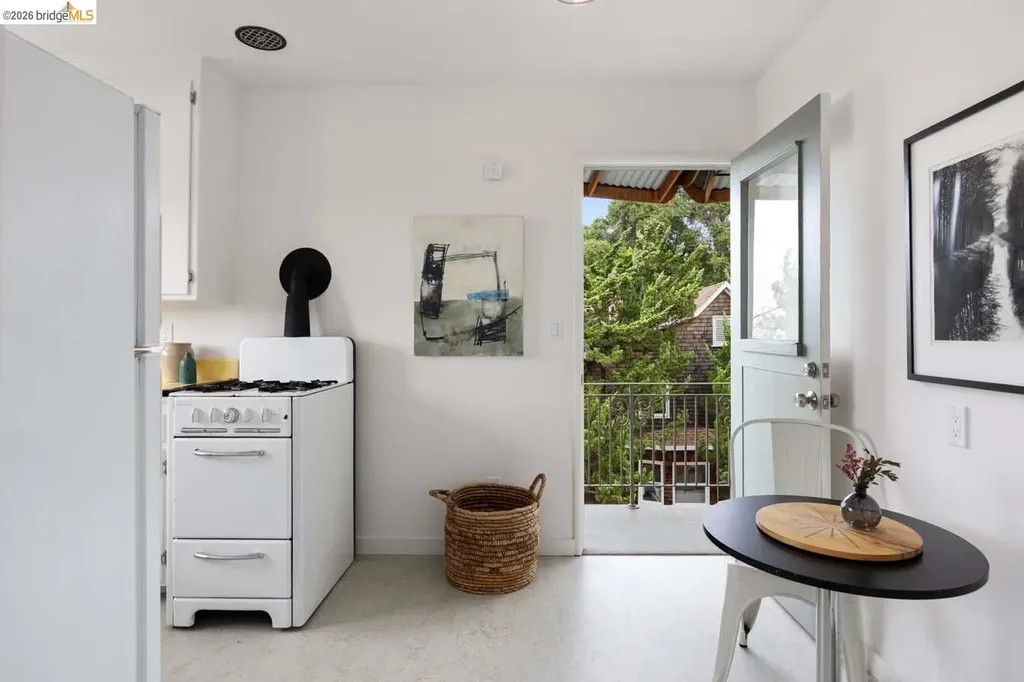 1937 Haste Street Berkeley CA 94704