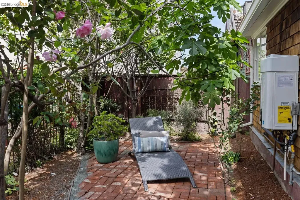 1937 Haste Street Berkeley CA 94704