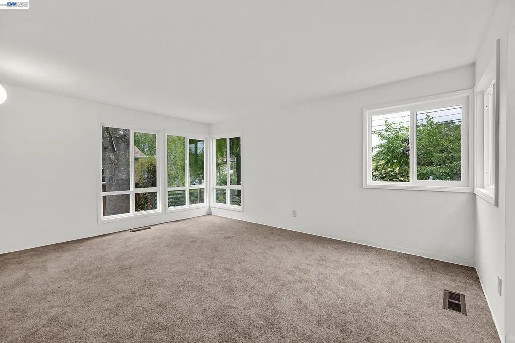1947 E Street Hayward CA 94541