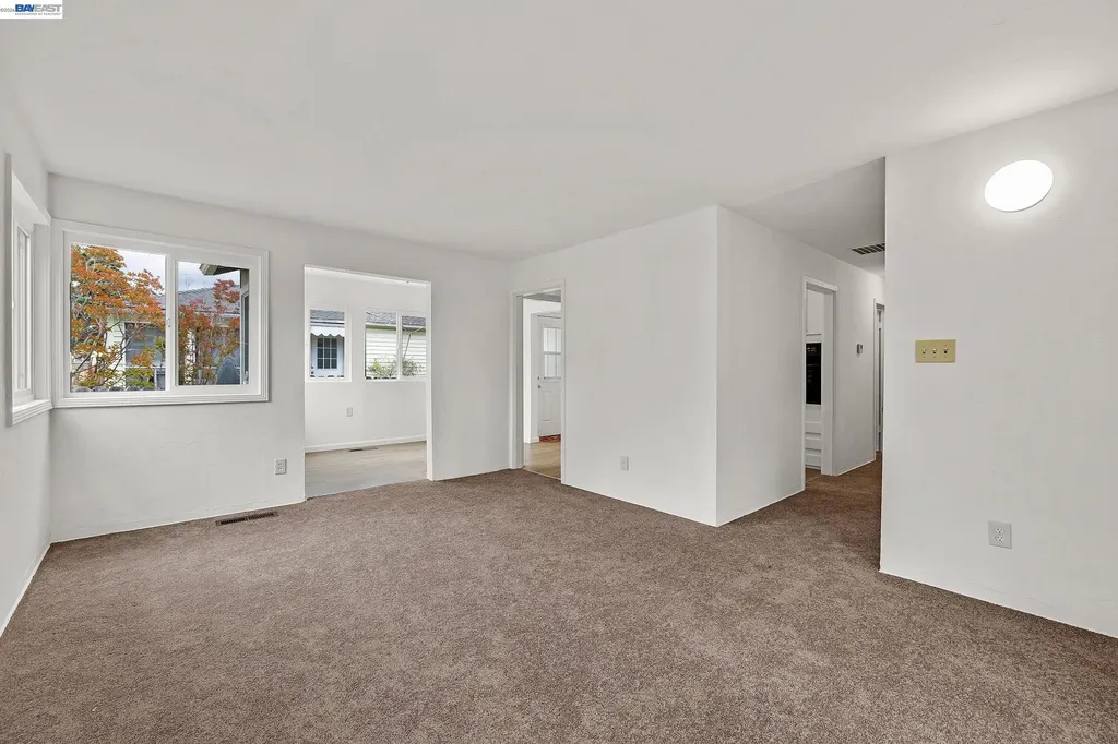1947 E Street Hayward CA 94541