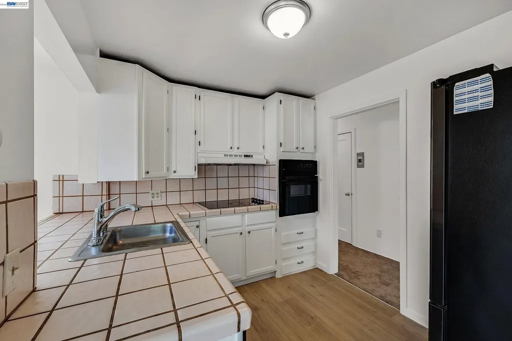 1947 E Street Hayward CA 94541