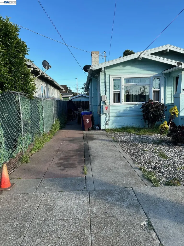 2800 61st Avenue Oakland CA 94605