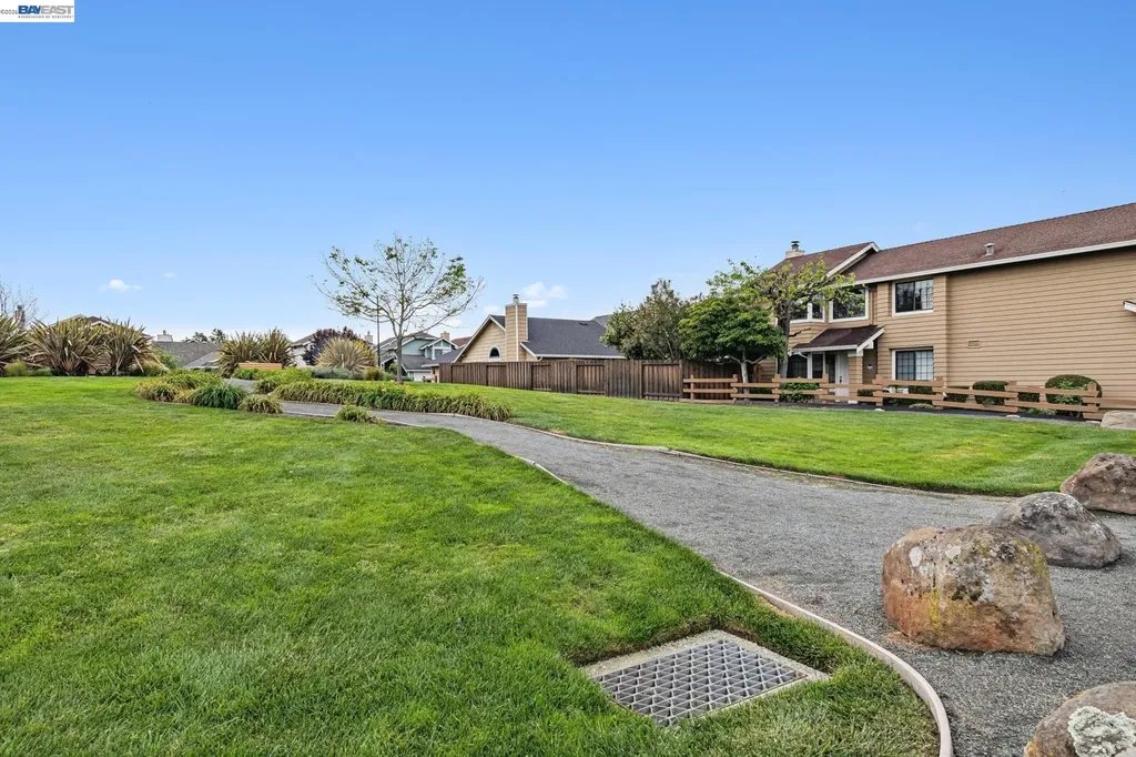 1129 Clarke Lane Alameda CA 94502