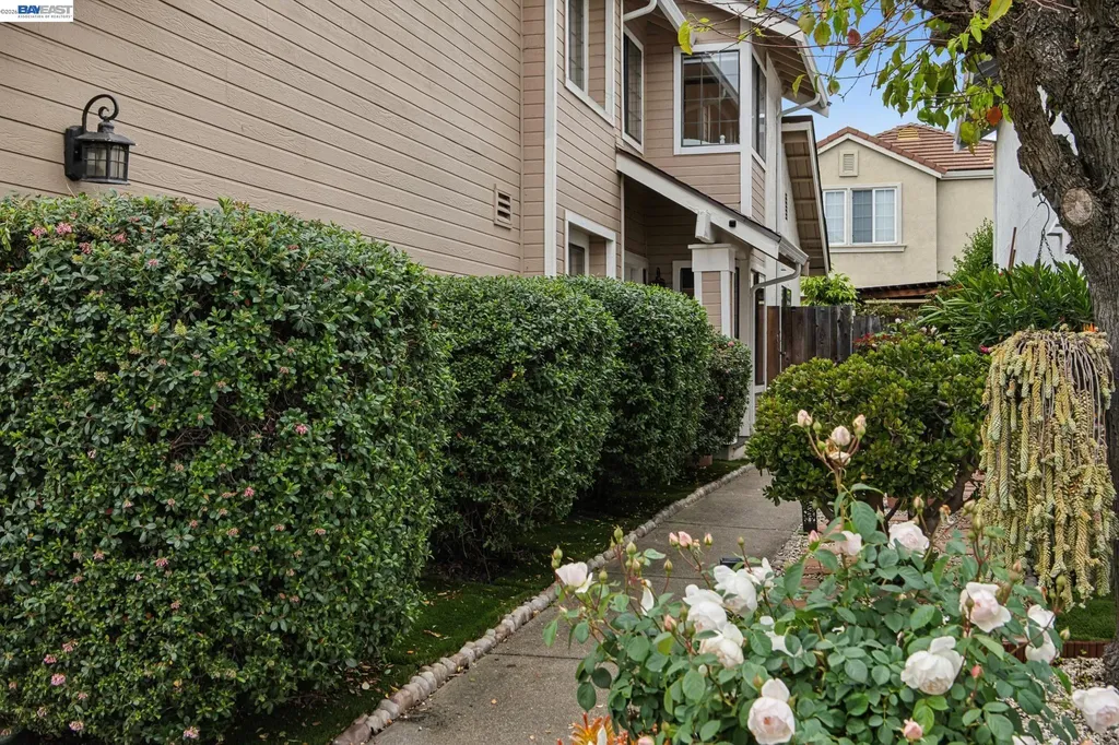 1129 Clarke Lane Alameda CA 94502