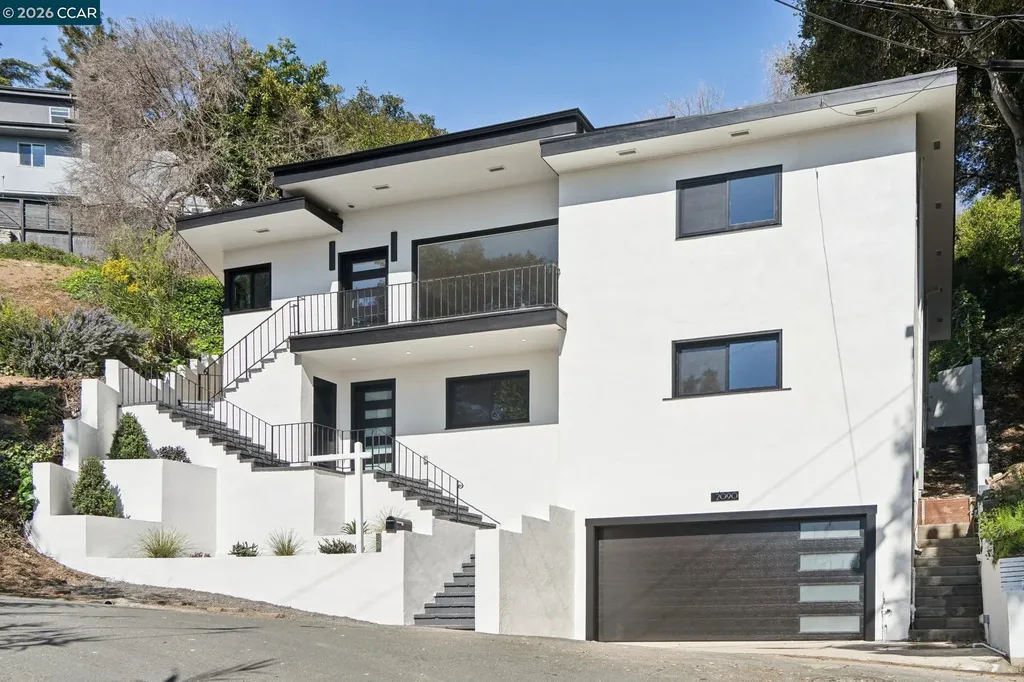 2090 Wrenn Oakland CA 94602