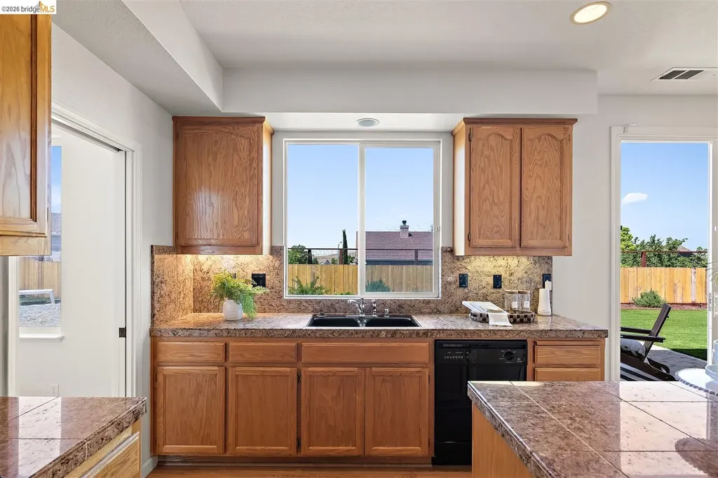 1285 Mokelumne Drive Antioch CA 94531